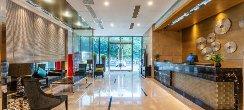 龙跃酒店(襄阳火车站万达广场店)图片