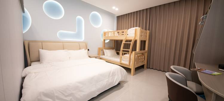 千里山海酒店(威海高铁站韩乐坊店)图片