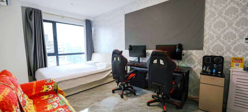 飞鸟电竞酒店(凤城五路地铁站店)图片