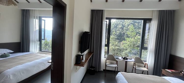 武当山伴山民宿(南岩店)图片