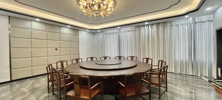 玛多黄河源大酒店(南大街店)图片