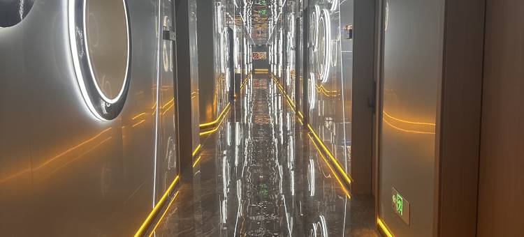 飞一翔电竞酒店图片