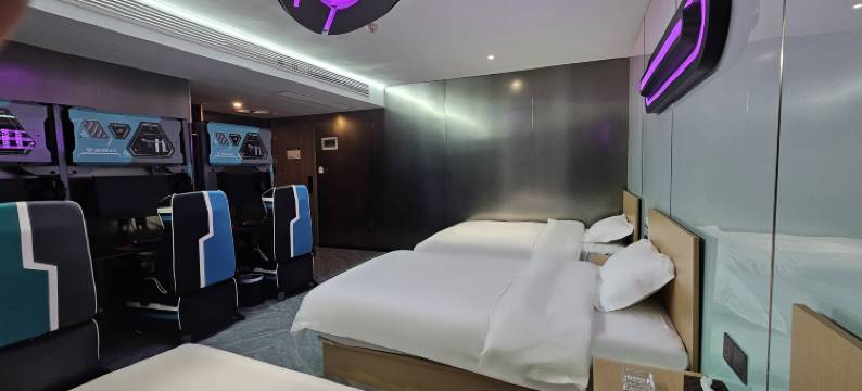 外星人电竞酒店(连云港陇海步行街盐河古巷店)图片