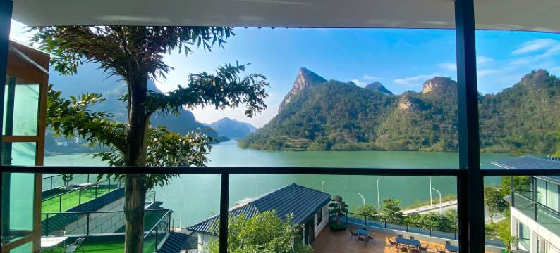 巴马湖光秋月酒店图片