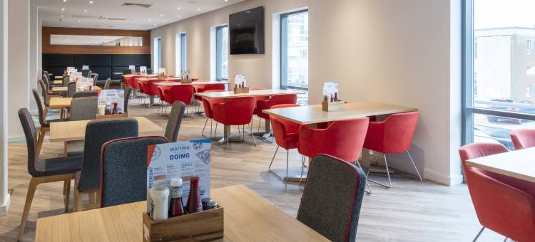 Holiday Inn Express 斯蒂文尼奇(Holiday Inn Express Stevenage)图片