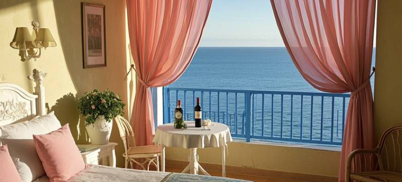 双月湾一号酒店图片