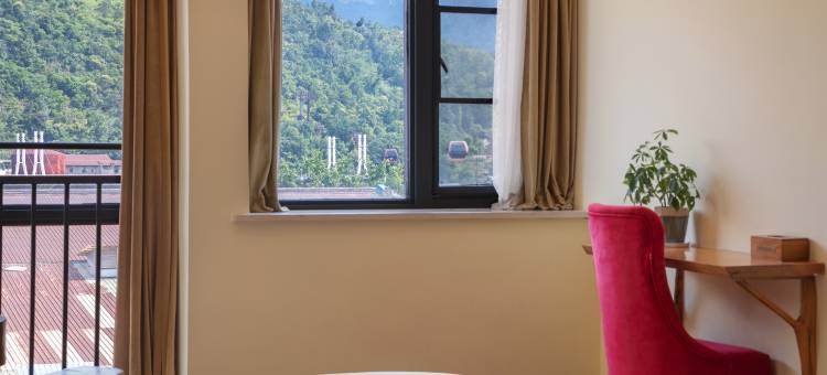 间隔时光客栈(张家界天门山索道站店)图片