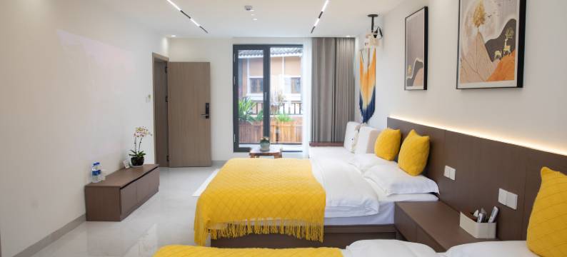 嘉遇客栈(抚仙湖广龙小镇星光夜市店)图片