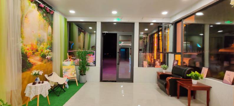 芮桐民宿(俄罗斯风情步行街店)图片