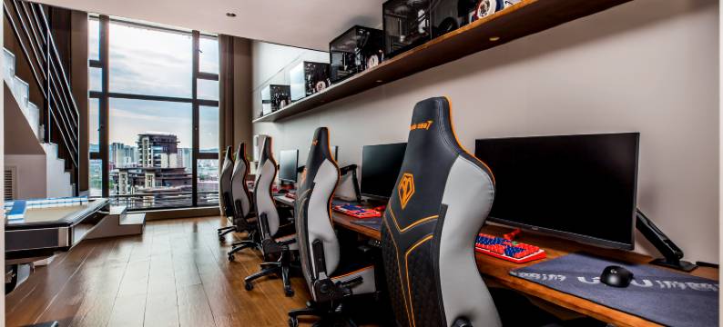 承德UP·U游普游LOFT电竞酒店(高铁南站店)图片