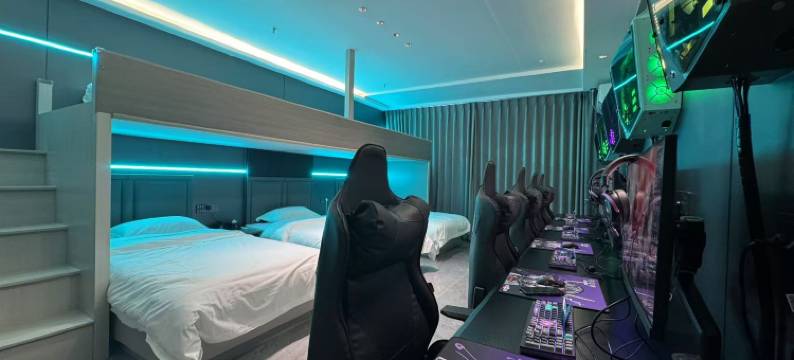 麒云电竞酒店(鄂尔多斯东胜区万达广场店)图片