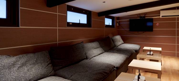 铂泊客女士馆图片