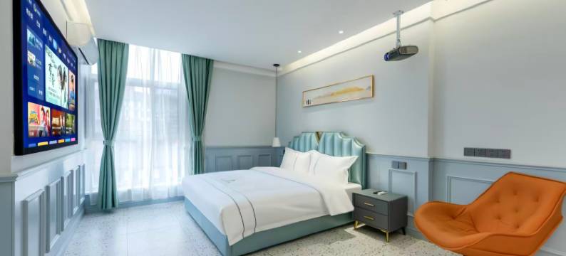 花开半夏MidSun轻奢酒店(临沂启阳国际机场店)图片