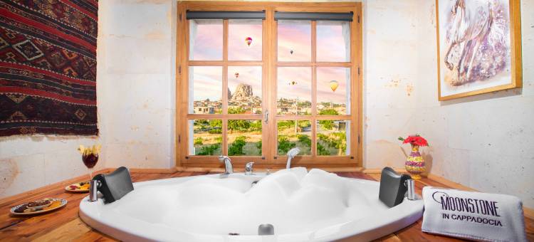 卡帕多西亚的月石(Moonstone In Cappadocia)图片