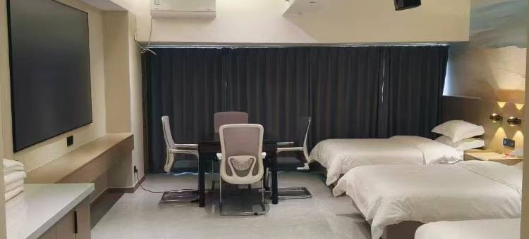 寓东观影酒店(万邦国际批发市场店)图片