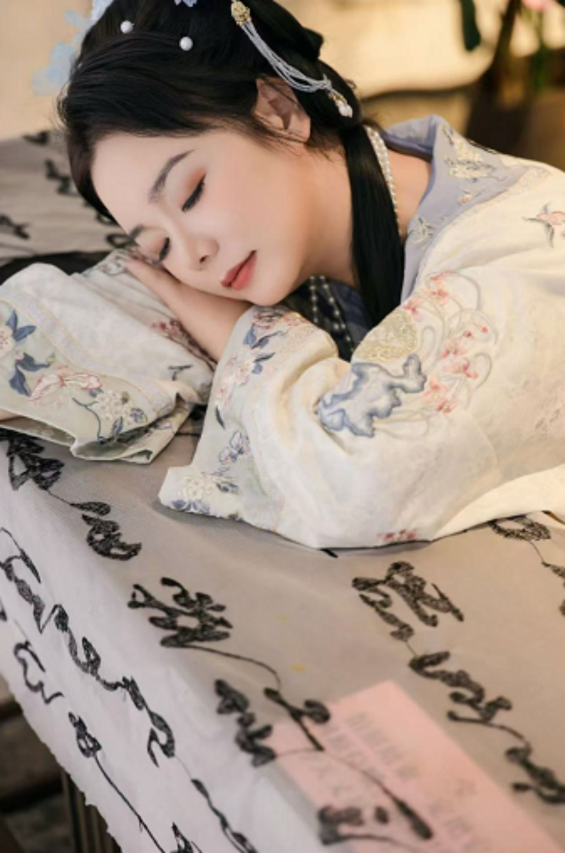 不相BUXIANG·潮牌艺术酒店 (景德镇人民广场陶阳里店)图片