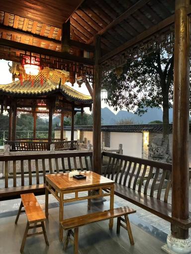 Zenith Cloud Manor Hotel Overview