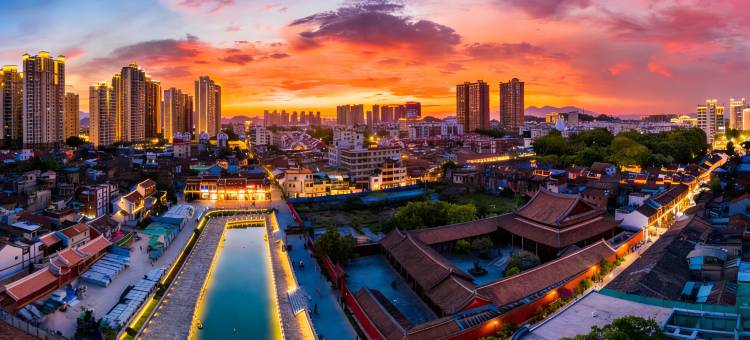漳州芗逸·闽南艺宿酒店(漳州古城北京路店)图片