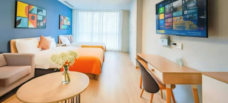 半岛御景高空酒店(解放碑店)图片