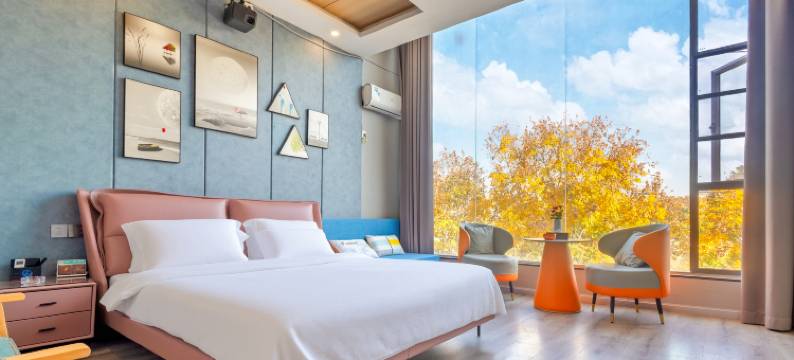 随州市半岛湖景酒店(随州博物馆店)图片