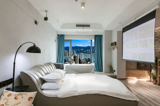 云朵江景民宿(重庆解放碑十八梯店)