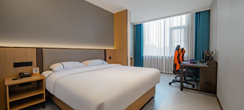 竞界云居电竞酒店(鄂州南浦路店)图片