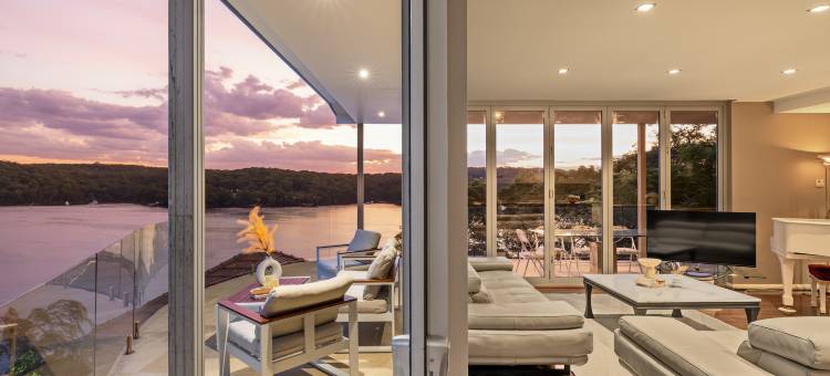 滨水奢华客房·绝美景观(Waterfront Luxury Rooms with Stunning Views)图片