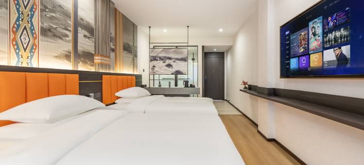 与子归·悦山民宿(九寨沟县城店)图片