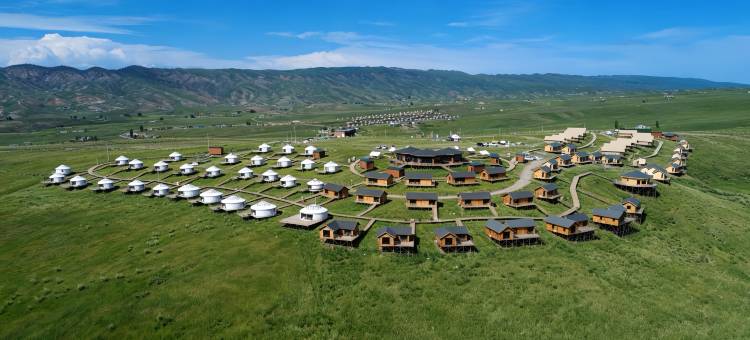 喀拉峻昆弥丽呈明宇野奢营地图片