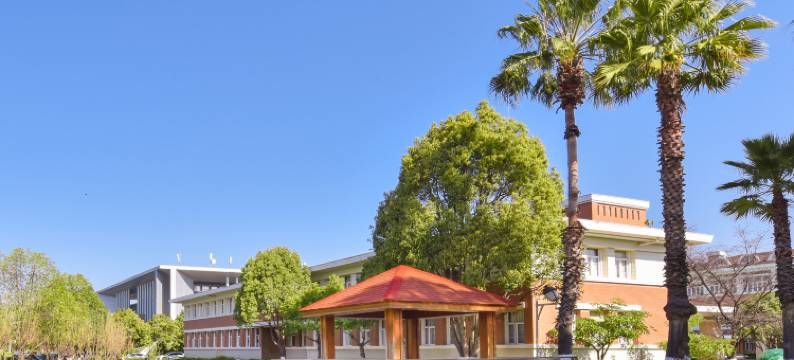 昆明云天花苑酒店(滇池路海埂大坝店)图片