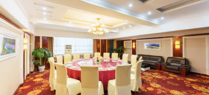 布尔津神湖大酒店图片