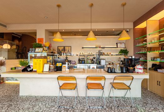 Qingdao Yinlan Ershe Homestay (Lushan Scenic Area Fanlingqian Branch) Hotel Overview