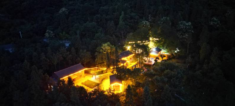 武当山山里寒舍民宿(武当山景区店)图片