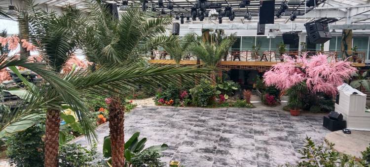 澜溪别苑民宿(青格里狼山国际滑雪场店)图片