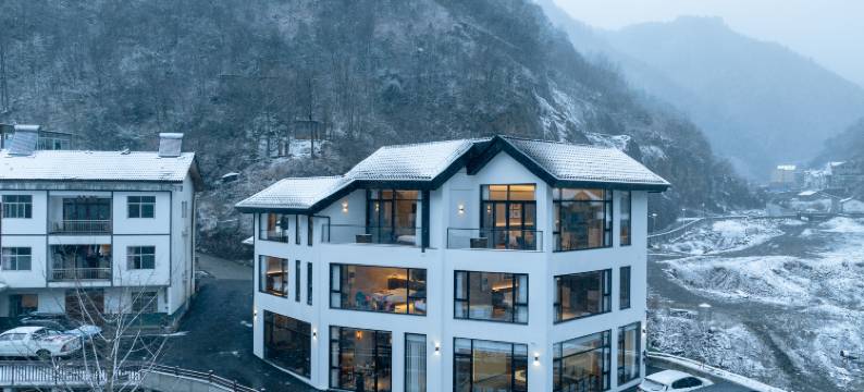 溪云·十间堂度假民宿(神农架木鱼镇店)图片