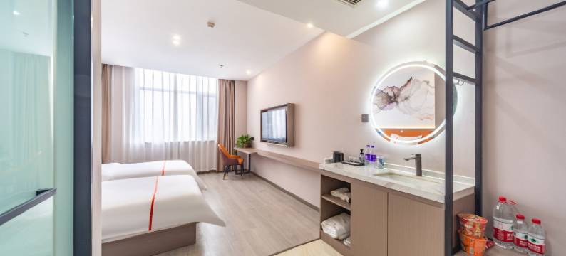 遇柒酒店(驻马店高铁西站店)图片