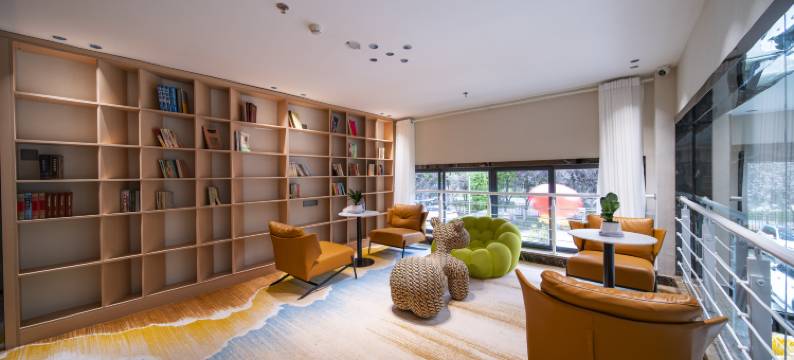 Shimmer·YT Meet逸庭｜遇见智能影音酒店(贵阳观山湖奥体中心店)图片