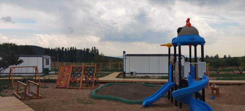 唐坊火山漫步太空舱宿营地图片