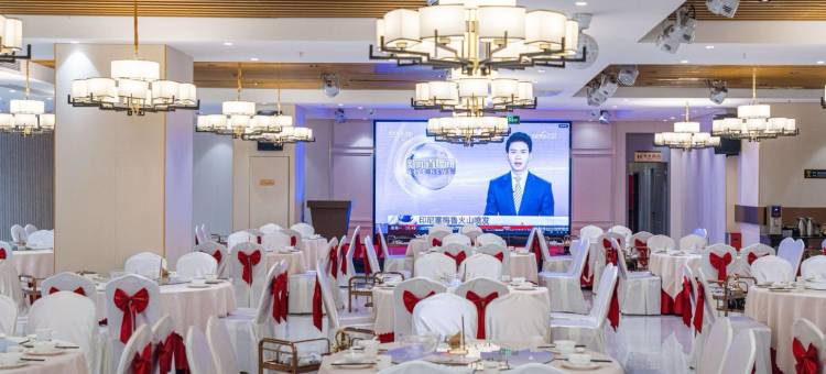 舒漫·酒店公寓(南海体育中心长华国际店)图片