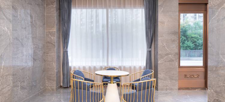 白玉兰酒店(安庆桐城高铁东站师范高等专科学校店)图片