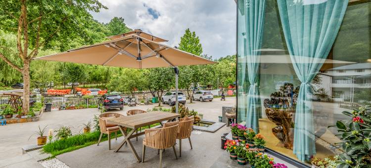 栾川兰岸民宿(重渡沟风景区店)图片