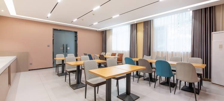 如家睿柏·云酒店(石家庄新百广场河北医科大学第三医院店)图片