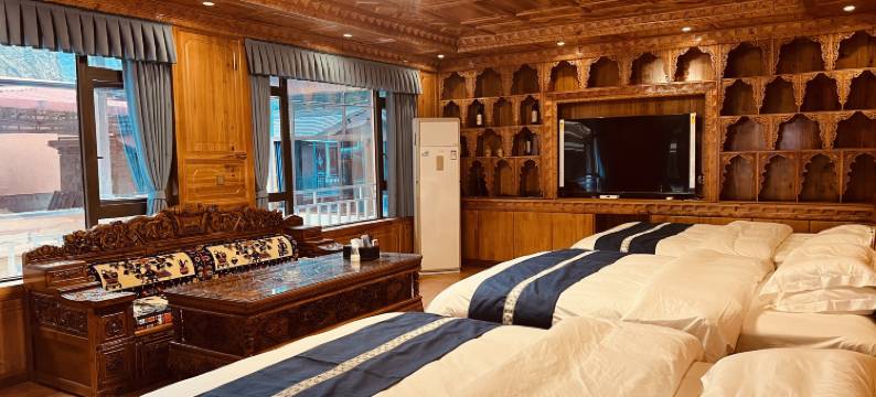 满初藏寨民宿图片