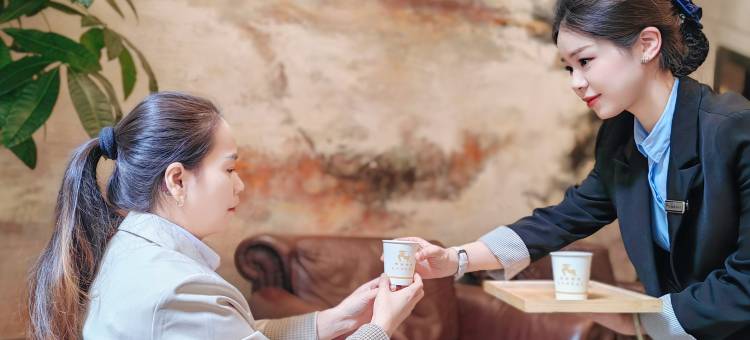 安义为邦理想酒店(南昌职业大学市民广场店)图片