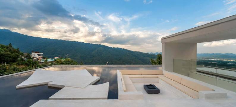 雾观山·山野宿图片