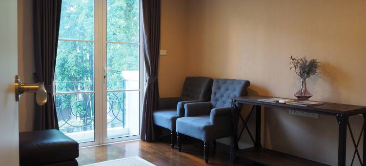 索尔居素坤逸16整套房屋三卧室&全套厨房(Sol Stay Sukhumvit 16 Entire House Three Bedroom & Full Kitchen)图片