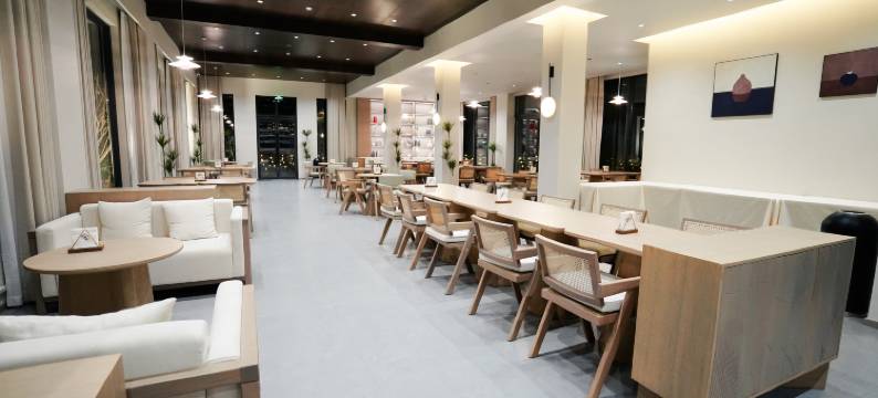 康定芸途·汤谷温泉酒店(中古村店)图片