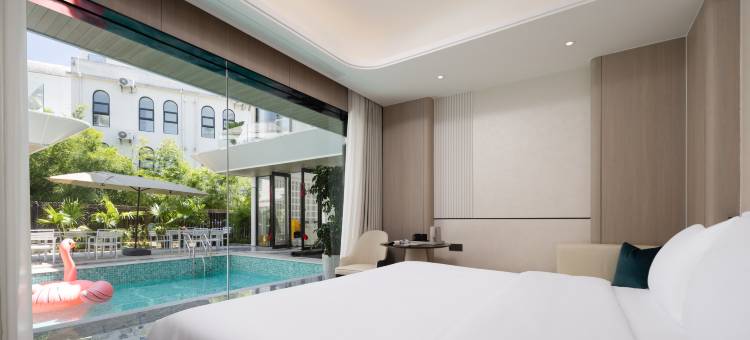 纯一HOTEL(三亚亚龙湾店)图片