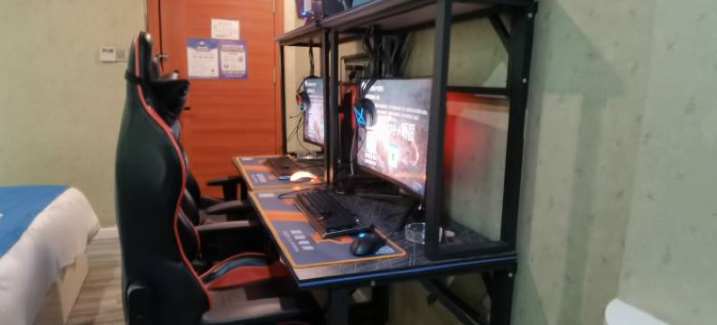 本色电竞酒店(长沙电力职院店)图片