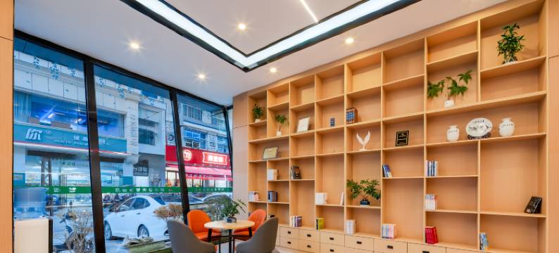 文山四季春天智慧酒店(七花广场城北客运站店)图片